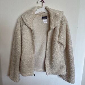 Patagonia Cream Teddy Jacket Plush Cozy Fit